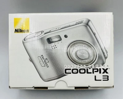 Nikon COOLPIX L3 5.1MP Digital Camera - Silver Works - Image 1 of 4