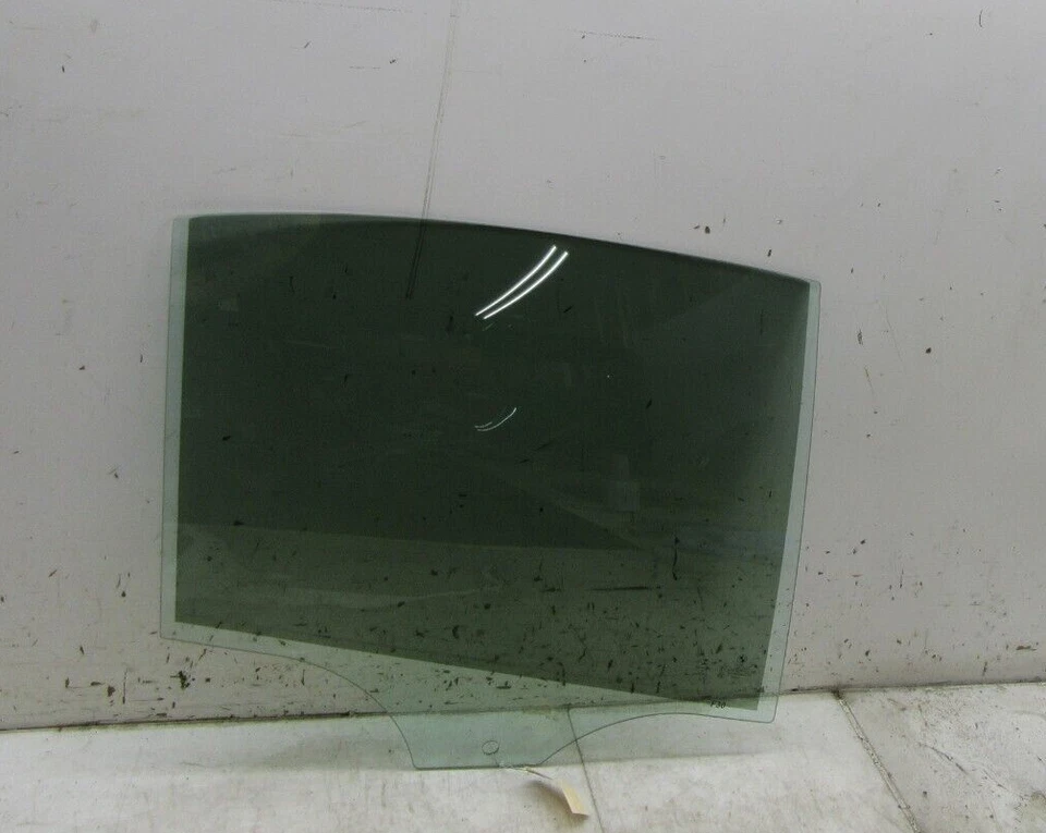 BMW 328xi F30 2012-2016 OEM puerta trasera derecha ventana panel de vidrio Foto 1 de 4