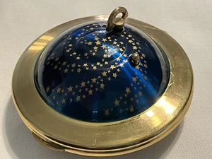 VTG KIGU "FLYING SAUCER" Ladies Compact Music Box Blue Stars W/Mirror & Powder - Picture 1 of 24