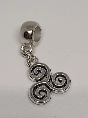 Charm Ciondolo Pendente  Per Bracciale Tono Argento - Immagine 1 di 2