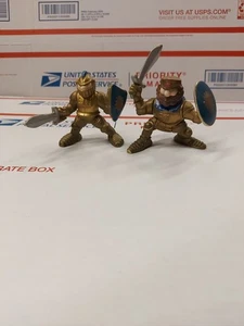 Lot Vintage Fisher Price Great Adventures Goldritter Soldat Gold Löwenritter   - Bild 1 von 12