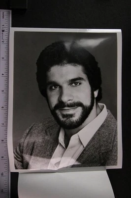 LOT: Ten 1983 MEDSTAR TV PRESS PHOTOS to Include PREMIERE~LOU FERRIGNO~ - Image 1 of 4