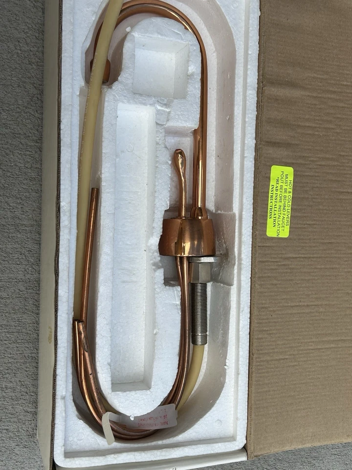 MOUNTAIN PLUMBING PRODUCTS LTD L/G INSTA HOT & COLD FAUCET POLISHED COPPER MT 65 - Image 1 of 4