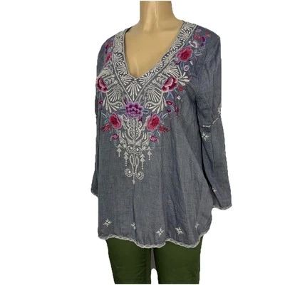 Johnny Was Gray Embroidered Bell Sleeve Tunic Shirt Womens Size S Casual Top - Image 1 of 4