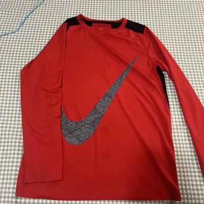 Camisa Swoosh Roja Hombre Nike Juvenil Dri-Fit Poliéster Manga Larga Grande Foto 1 de 4