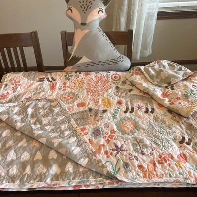 Juego de cama reversible Pixie Fox para niños dobles 3 piezas - colcha, farsa, almohada de zorro Foto 1 de 4