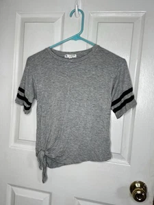 Love Glam Girl Top Size Medium 10-12 Gray Stripe Short Sleeve Knotted Shirt - Picture 1 of 4