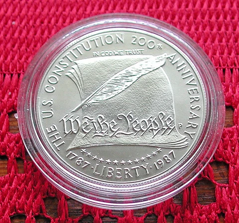 1987 Constitution UNC silver dollar commemorative-box & COA Cover