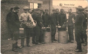 CPA Carte postale Belgique Militaria Armée Belge Distribution de la soupe VM7320 - Picture 1 of 2