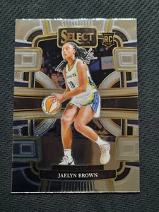 2024 Select #4 Jaelyn Brown Dallas Wings - Bild 1 von 8