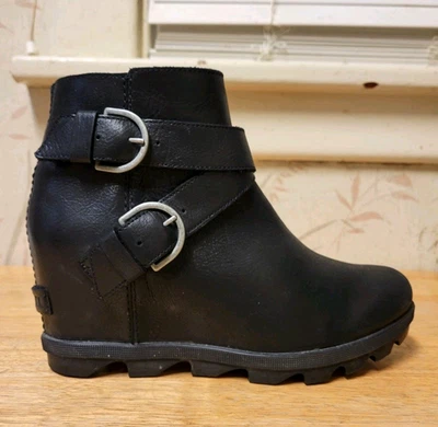 ¡Cuña Sorel Juana del Ártico para mujer!! Bota con Hebilla Cremallera Cuero Negro Talla 8.5 Foto 1 de 4