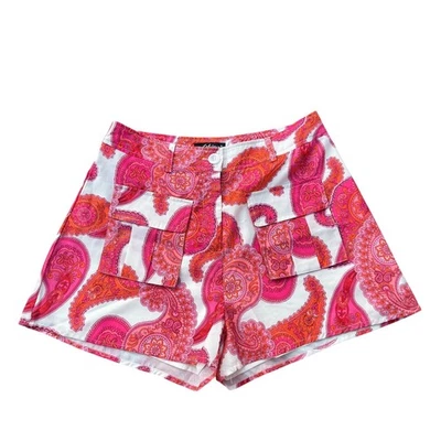 Shorts com estampa de paisley Athina bolsos cintura alta retrô festival verão médio - Imagem 1 de 4