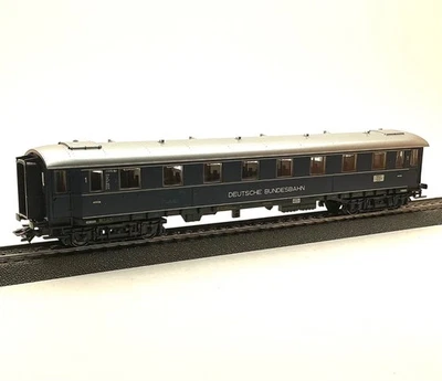 Märklin H0 29857 Personenwagen 1. Klasse 11 376 Nür, der DB o. OVP, RV4/09 - Bild 1 von 3