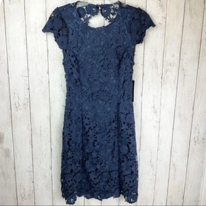 Lulu’s Floral Fairytale Navy Dicke Spitze Offener Rücken Kleid Small Neu mit Etikett  - Bild 1 von 10