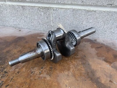 MTD 22” SNOWBLOWER Crankshaft 951-11369 - Image 1 of 4