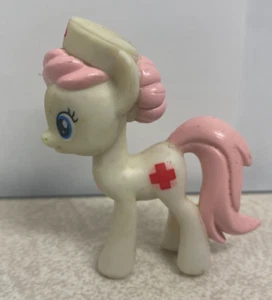 2012 My Little Pony FiM Blind Cake Family Babysitting Nurse Redheart Figure Joy - Picture 1 of 4