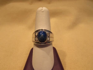 Anillo de caballero galvanizado blanco con piedra sintética de zafiro estrella azul - Imagen 1 de 10