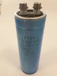 Condensador electrolítico 4500uf - Imagen 1 de 3