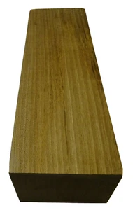 Walnussholz; 31 x 10 x 9,2 cm; Artnr 1227 - Bild 1 von 2
