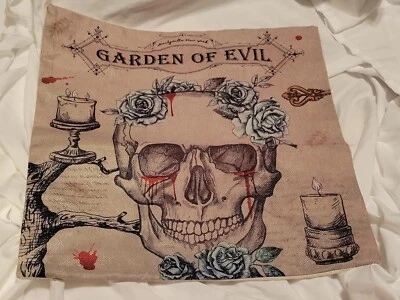 Capas de travesseiro Halloween caveira jardim do mal 18 x 18 novas sem etiquetas góticas  - Imagem 1 de 3