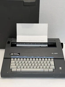 Máquina de escribir portátil Smith Corona SL-500 con cinta usada - Imagen 1 de 10