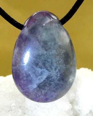 REGENBOGEN  FLUORIT   A-Qualität Edelstein Anhänger TROMMELSTEIN  gebohrt Nr.2 - Bild 1 von 2