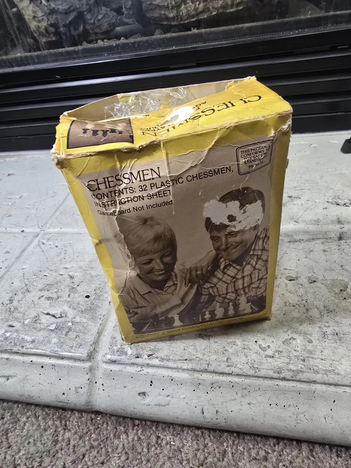 32 piezas de plástico Whitman Chessmen 1974 de colección - diseño clásico Staunton Foto 1 de 4