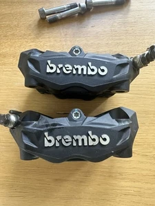 Brembo M4.32 Black Callipers for Triumph Street Triple R + Pads - Picture 1 of 13