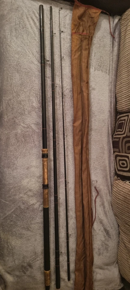 Shakespeare Sigma Match 13ft Fiberglass Rod + Rod Sleeve - Image 1 of 4