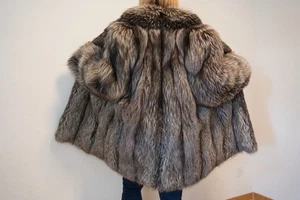 Silberfuchs Pelzjacke Saga Fox Gr. 40 Echtpelz, Blaufuchs, Fuchsjacke - Bild 1 von 16