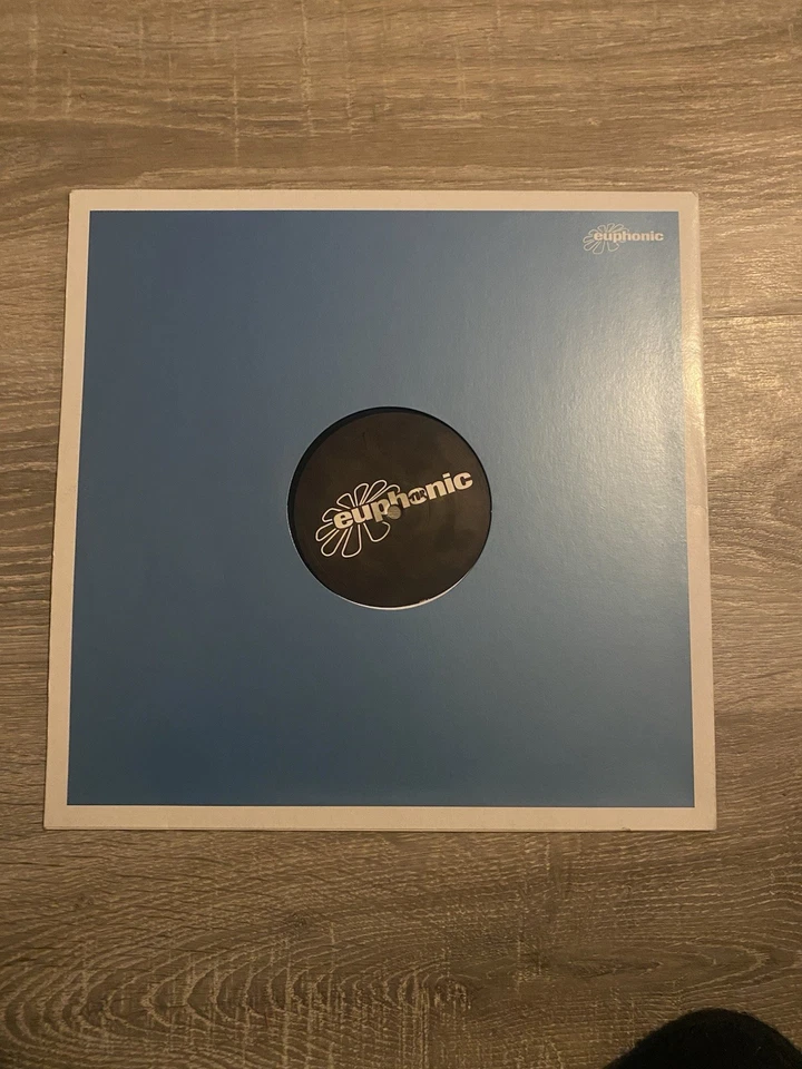 Vinyl - Image 1 of 4