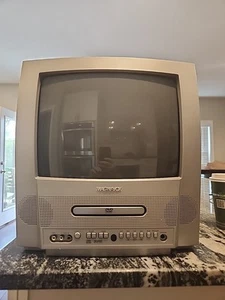 Magnavox 13" CRT TV DVD Combo Player HiFi Vtg Retro Gaming 13MDTD20/17, Tested - Picture 1 of 13