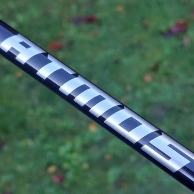 Fujikura Atmos Blue Regular Flex Driver Shaft 55g with Taylormade Adaptor. - Image 1 of 4