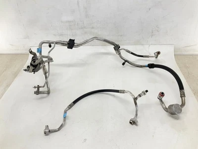 Manguera de succión de aire acondicionado Ford Transit Connect 14-18 OEM Foto 1 de 4