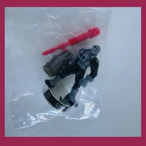 STAR WARS ATTACKTIX - V-WING PILOT, CHROME BASE - New in Plastic, Hasbro - Picture 1 of 4