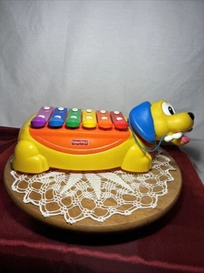 Xilófono Fisher Price Pull Along 15" amarillo Weiner perro con hueso (2002) - Imagen 1 de 7