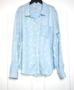 Rails XL Light Blue and White Star Print Long Sleeve Blouse with Distressed Hem