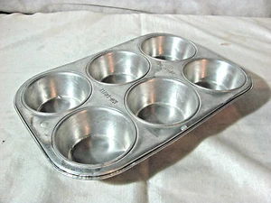Vintage Nu-Brite Shiny Aluminum 6 Cup Muffin or Cupcake Pan - Picture 1 of 12