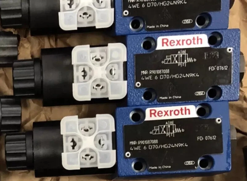 Válvula Rexroth 4WE6Y70/HG24N9K4 R901089243 4WE6Y7X/HG24N9K4 Foto 1 de 1