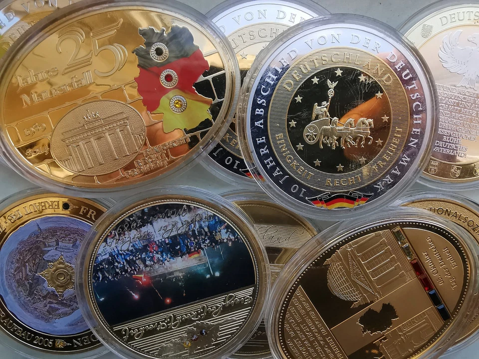 Giganten Medaille Deutschland DDR Einheit vergoldet PP D-Mark Gigant - Bild 1 von 1