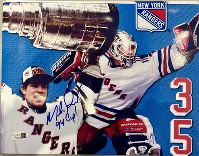 NEW YORK RANGERS LEGEND MIKE RICHTER FIRMADO AUTOMÁTICO 8x11 CON 94 TAZAS JSA Testigo Foto 1 de 3