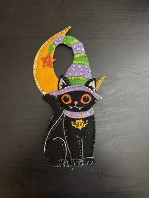 Colgador de puerta de Halloween de fieltro bucilla completo saludos hechizados “Boo” 4,5”x10” Foto 1 de 4