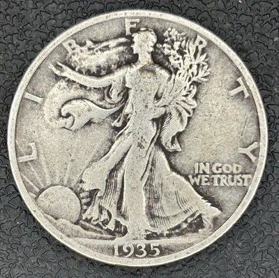 1935 P Walking Liberty Half Dollar ~ Brilliant U.S. Coin B3105 - Image 1 of 2