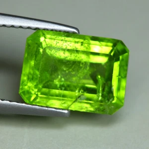4,30 Karat_Großer loser Edelstein_100 % natürlich unbeheizt grün Peridot_Pakistan - Bild 1 von 3