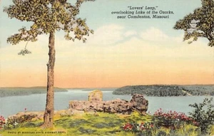 Postal MO: Lovers' Leap, Lake of the Ozarks, Camdenton, Missouri publicada 1943 - Imagen 1 de 2