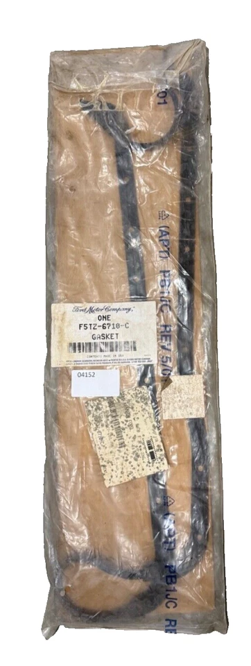 Junta de cárter de aceite Ford OEM P/N: F5TZ-6710-C Foto 1 de 1