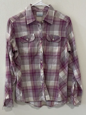 Camisa Columbia Para Mujer Mediana a Cuadros Rosa Blanco Gris Abotonada Manga Larga Foto 1 de 3