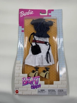 Barbie Fashion Avenue Beat Street 2002 falda campesina y top de mezclilla B3490 en caja original Foto 1 de 4