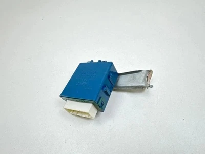 Centralina porta anteriore destra TOYOTA YARIS P1 859800D020 1.40 Diesel 31339141 - Immagine 1 di 4