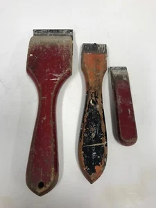 Set of Three Traditional Wooden Handle Paint Scrapers - Picture 1 of 4